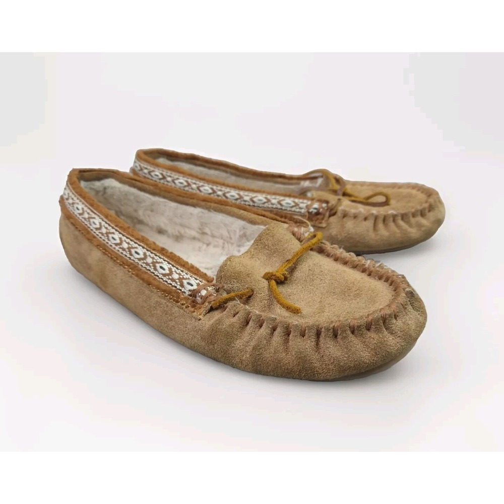 Women's‎ Minnetonka Moccasins size 8 slippers Leather Faux Fur Lined